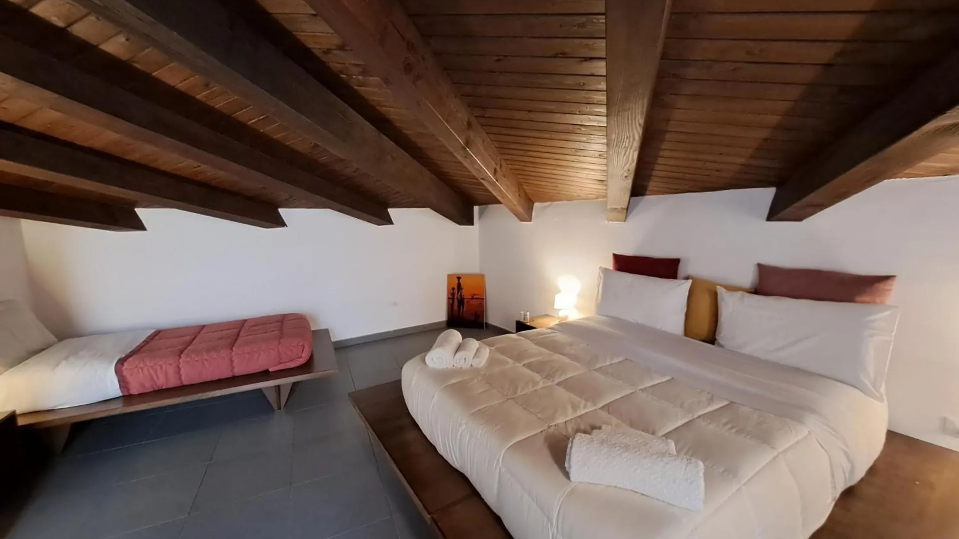 Sopra Moltivolti Guesthouse Palerme Italie